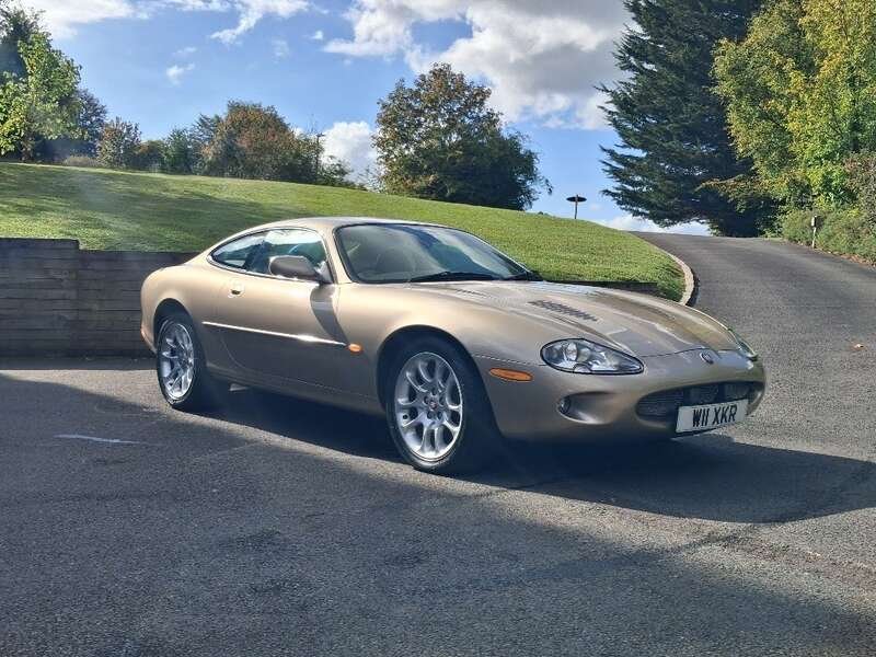 2000 Jaguar XKR, foto 1