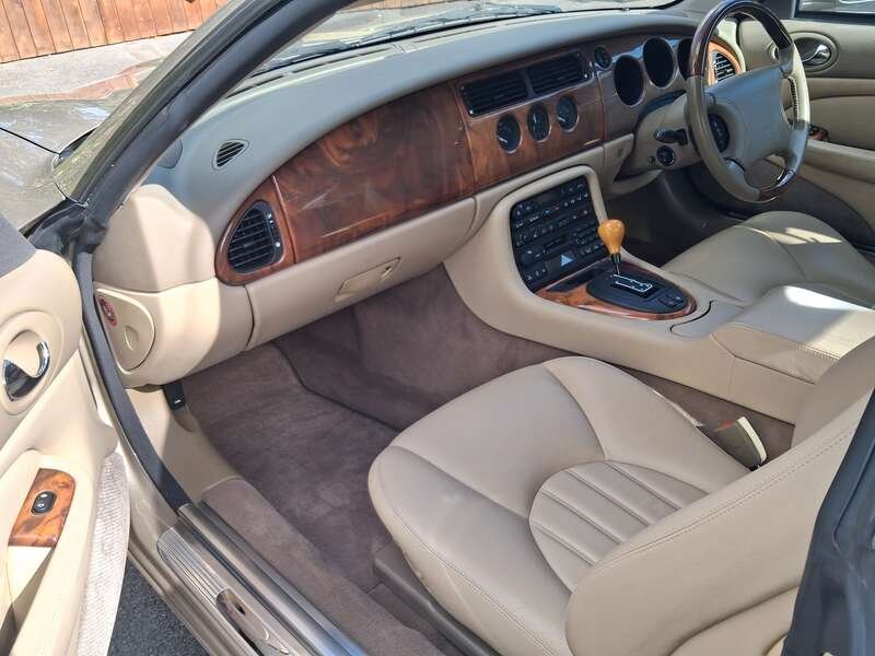 2000 Jaguar XKR, foto 8