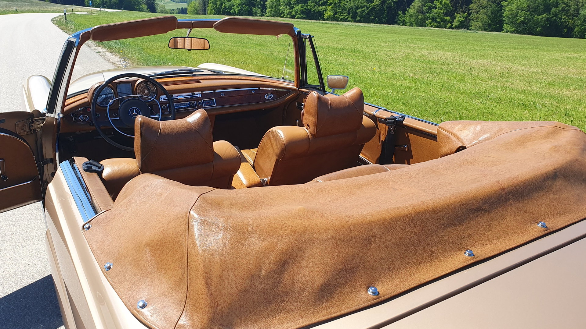 1969 Mercedes-Benz S-Class W111/112 - 280 SE 3.5 Cabriolet, foto 3