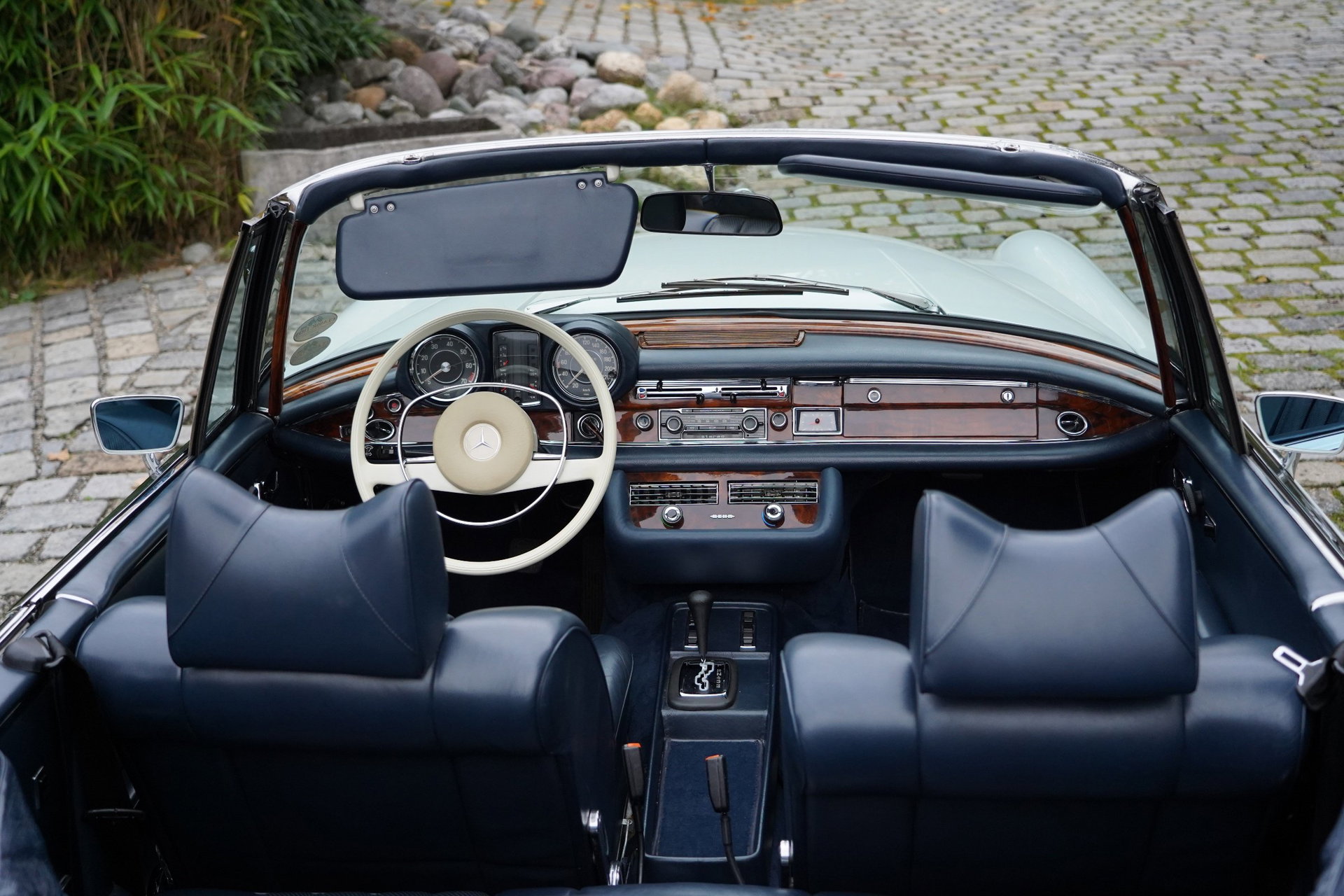 1971 Mercedes-Benz S-Class W111/112 - 280 SE 3.5 Cabriolet, Complete history/ Air conditioning, foto 2