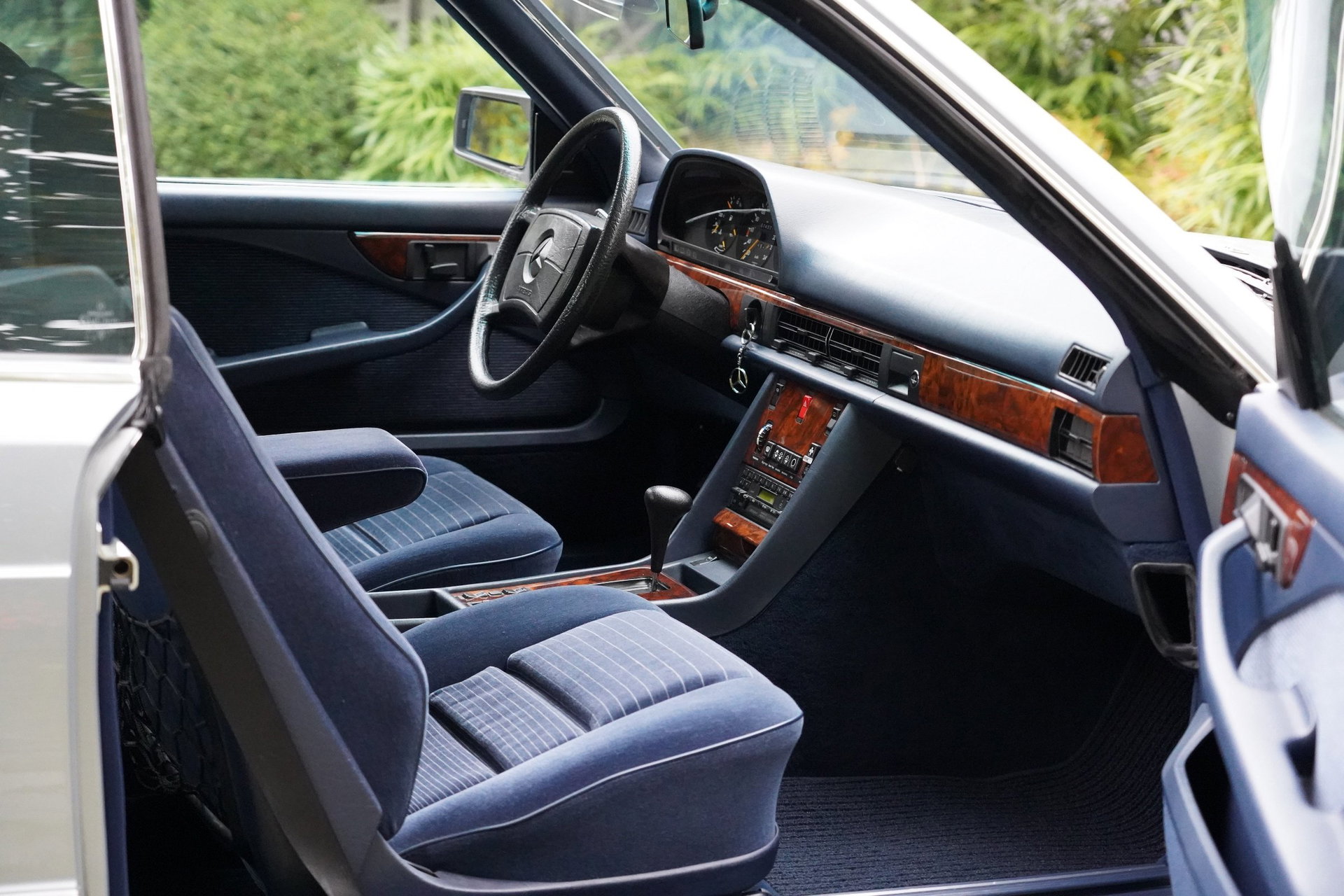 1984 Mercedes-Benz S-Class - 500 SEC (1st Series) Only 74.524km!, foto 2