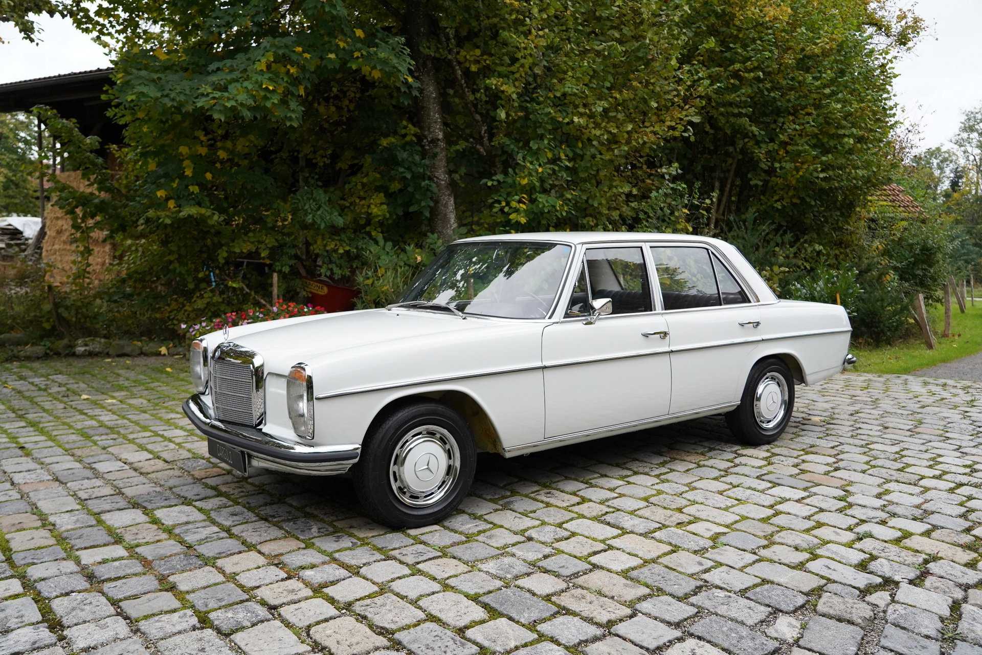 1968 Mercedes-Benz E-Class - 220/8, Only 107,044 km! / Well-filled checkbook!, foto 11