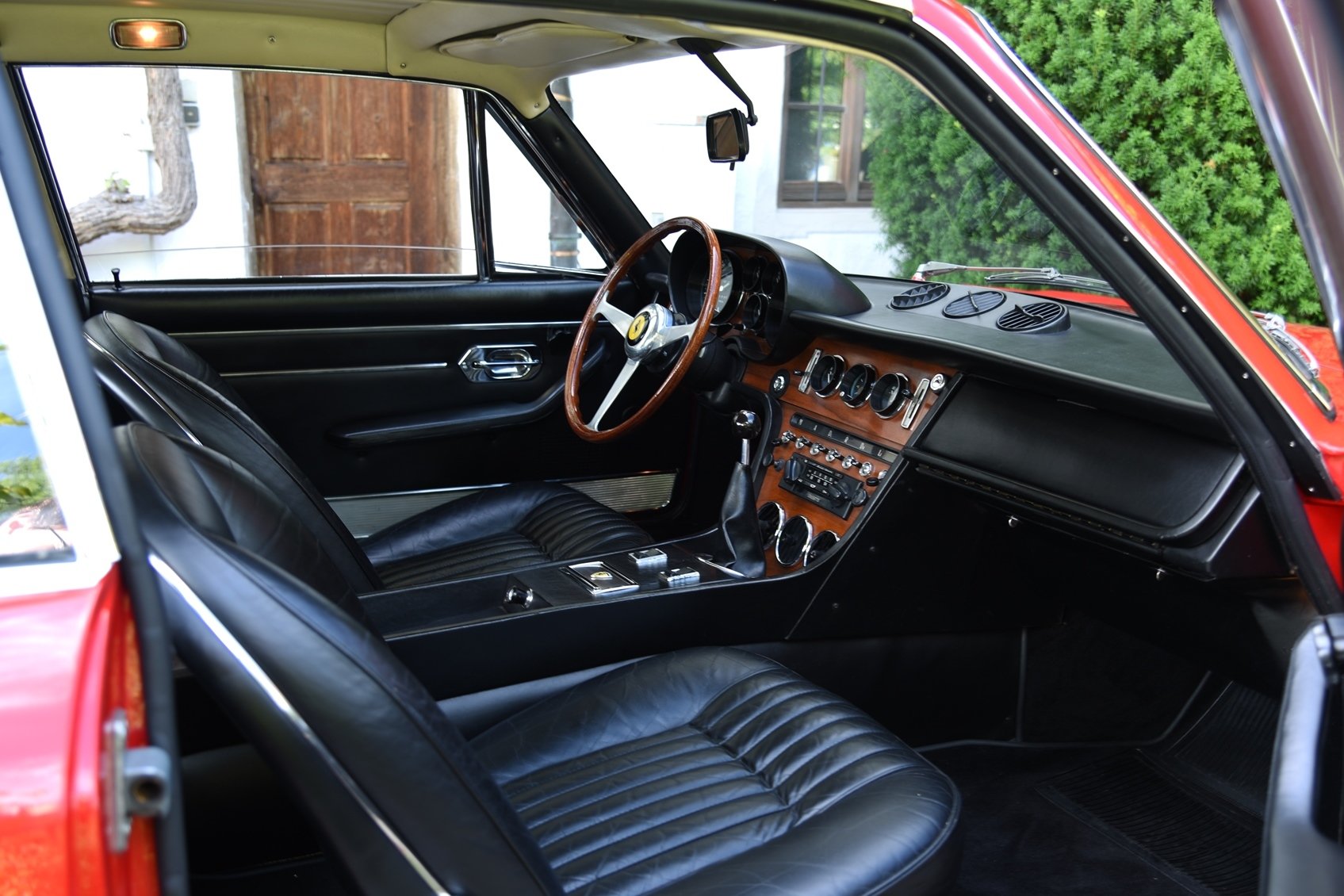 1970 Ferrari 365 - GT 2+2 Queen Mary, First original leather interior!, foto 2