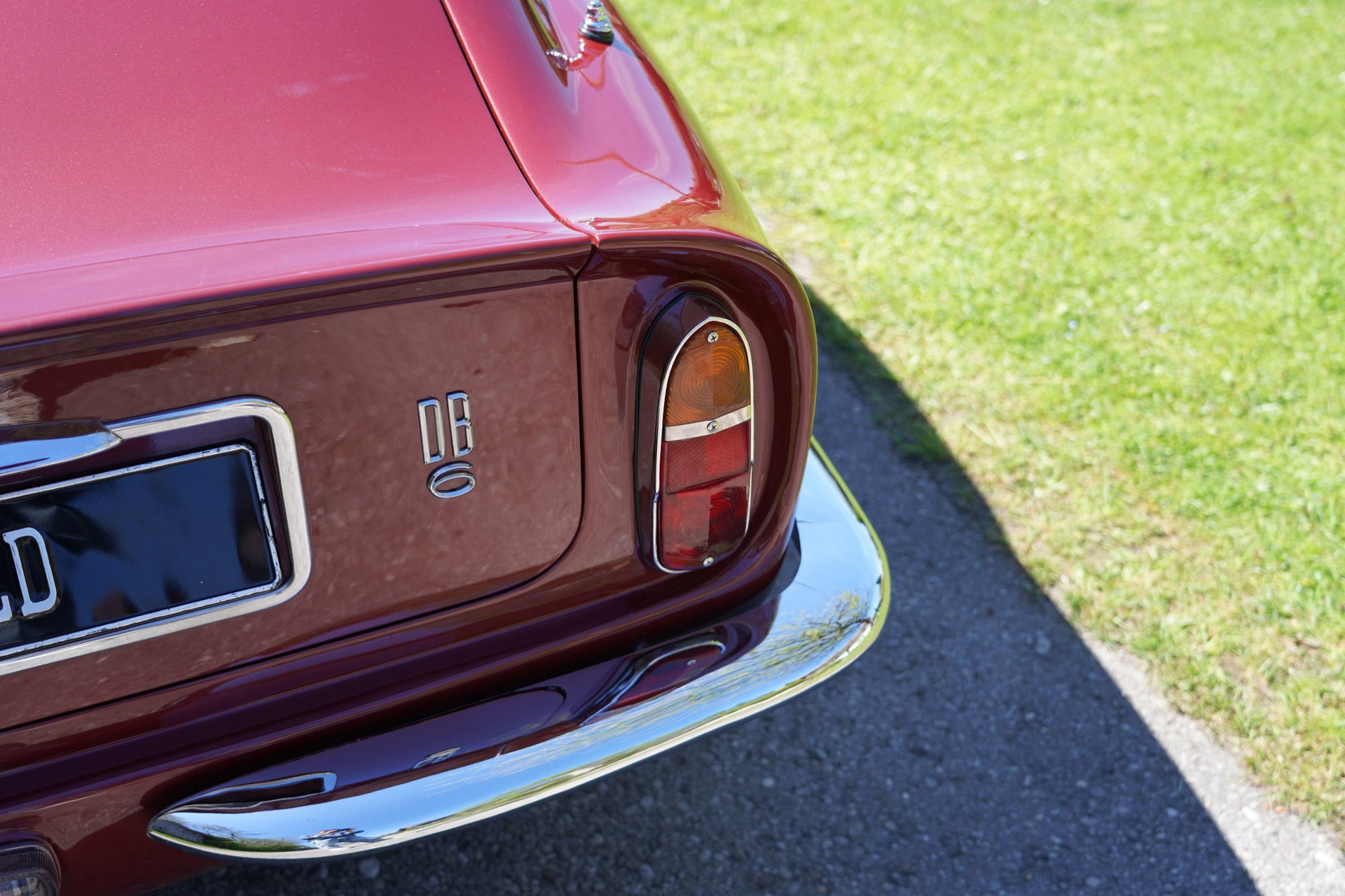1967 Aston Martin DB6 - Vantage, Fully restored / Extensive documentation / Matching Numbers!, foto 10