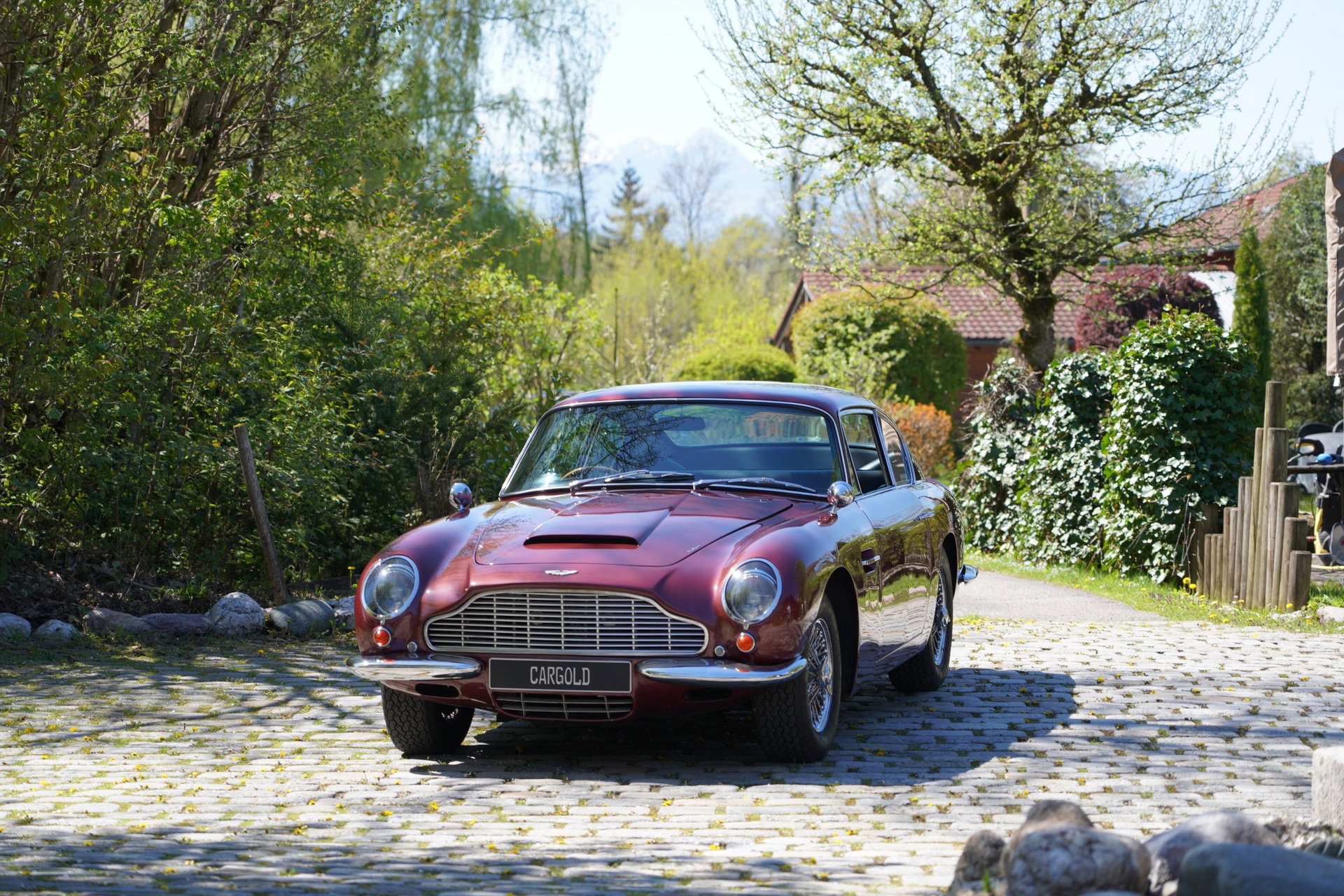 1967 Aston Martin DB6 - Vantage, Fully restored / Extensive documentation / Matching Numbers!, foto 9