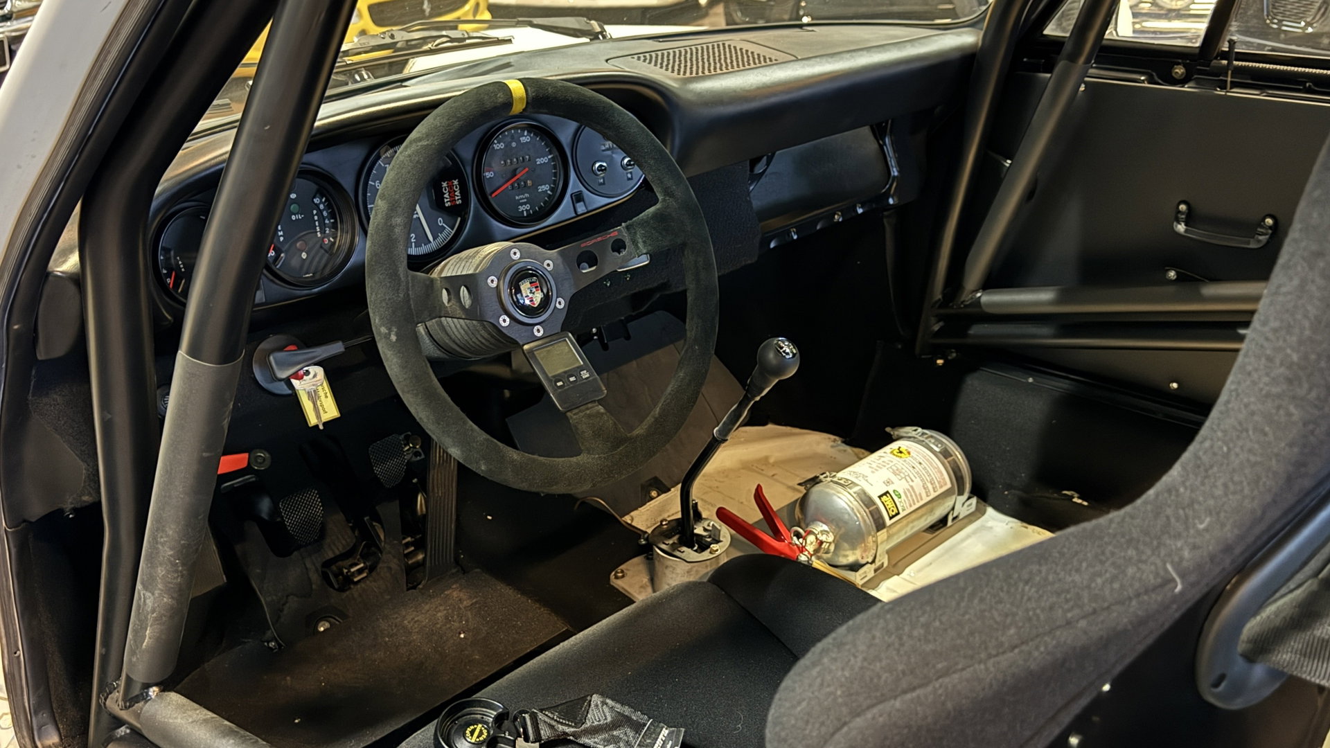 1975 Porsche 911 "G" - 911 Carrera 3.0 RS (R) - Group 4 Race Car ° Top condition!, foto 12