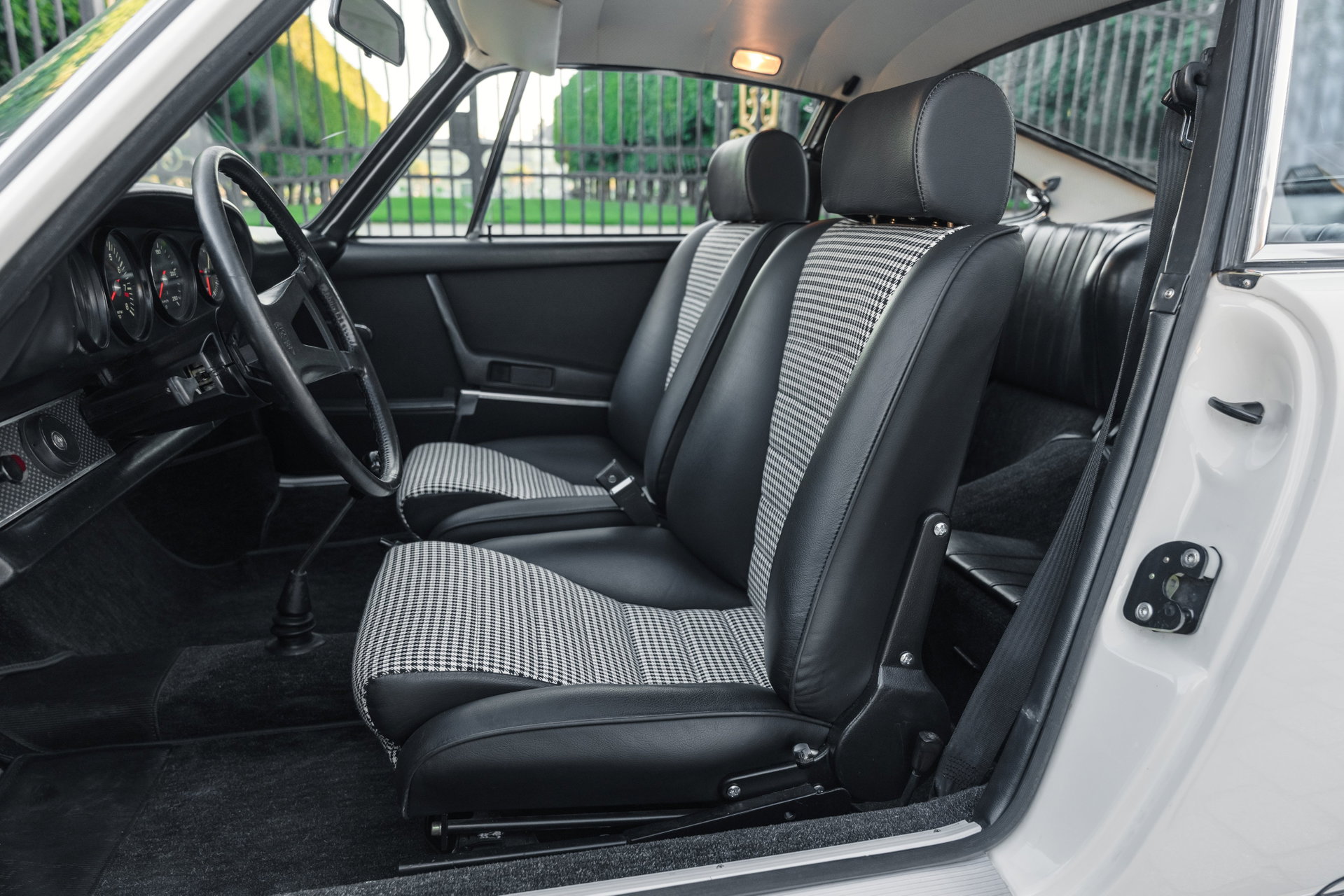 1970 Porsche 911 - 2.2 S Coupe - delivered in France, fully restored, matching numbers, foto 10