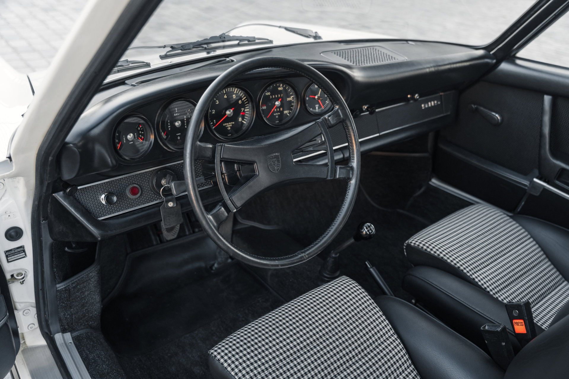 1970 Porsche 911 - 2.2 S Coupe - delivered in France, fully restored, matching numbers, foto 7