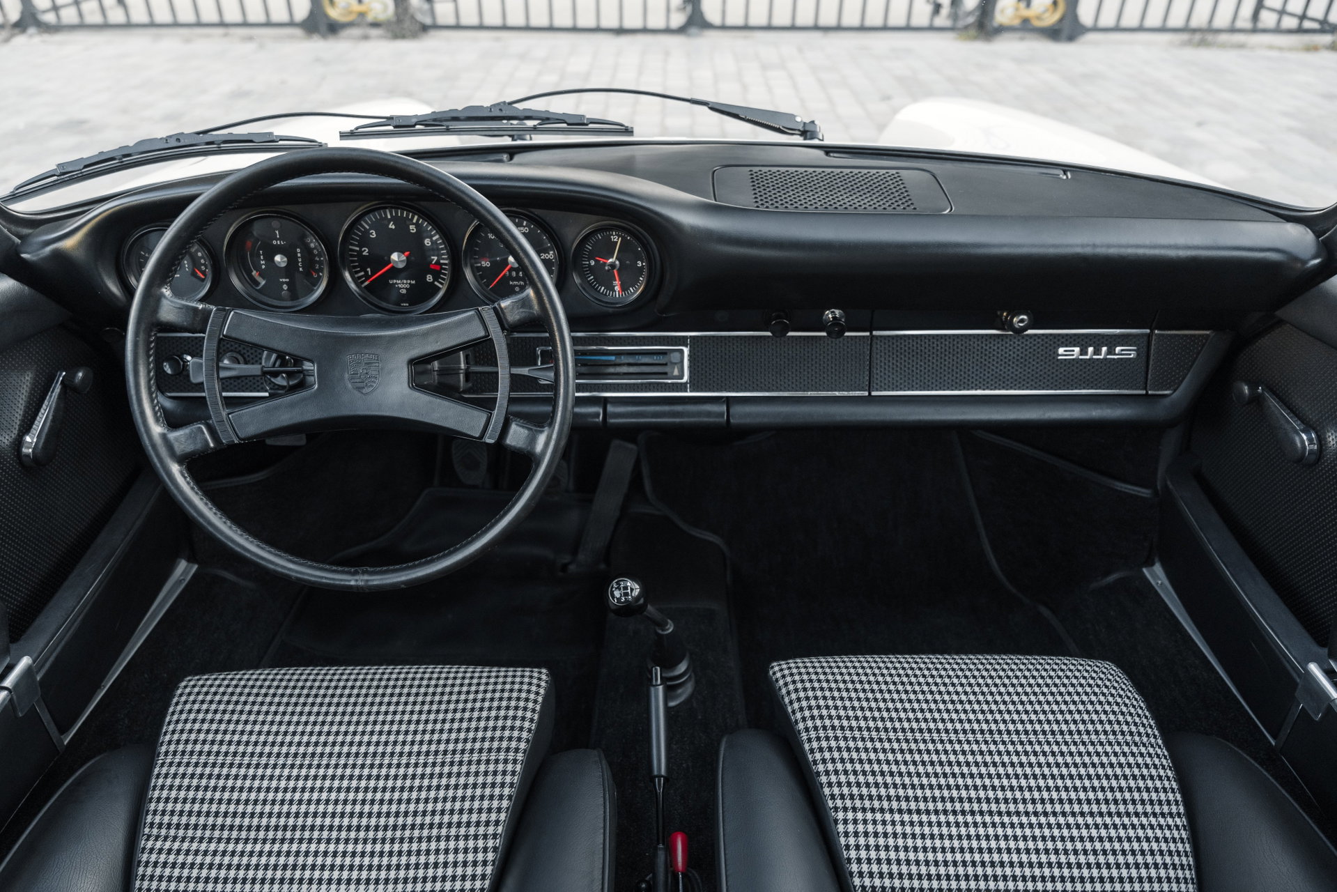 1970 Porsche 911 - 2.2 S Coupe - delivered in France, fully restored, matching numbers, foto 8