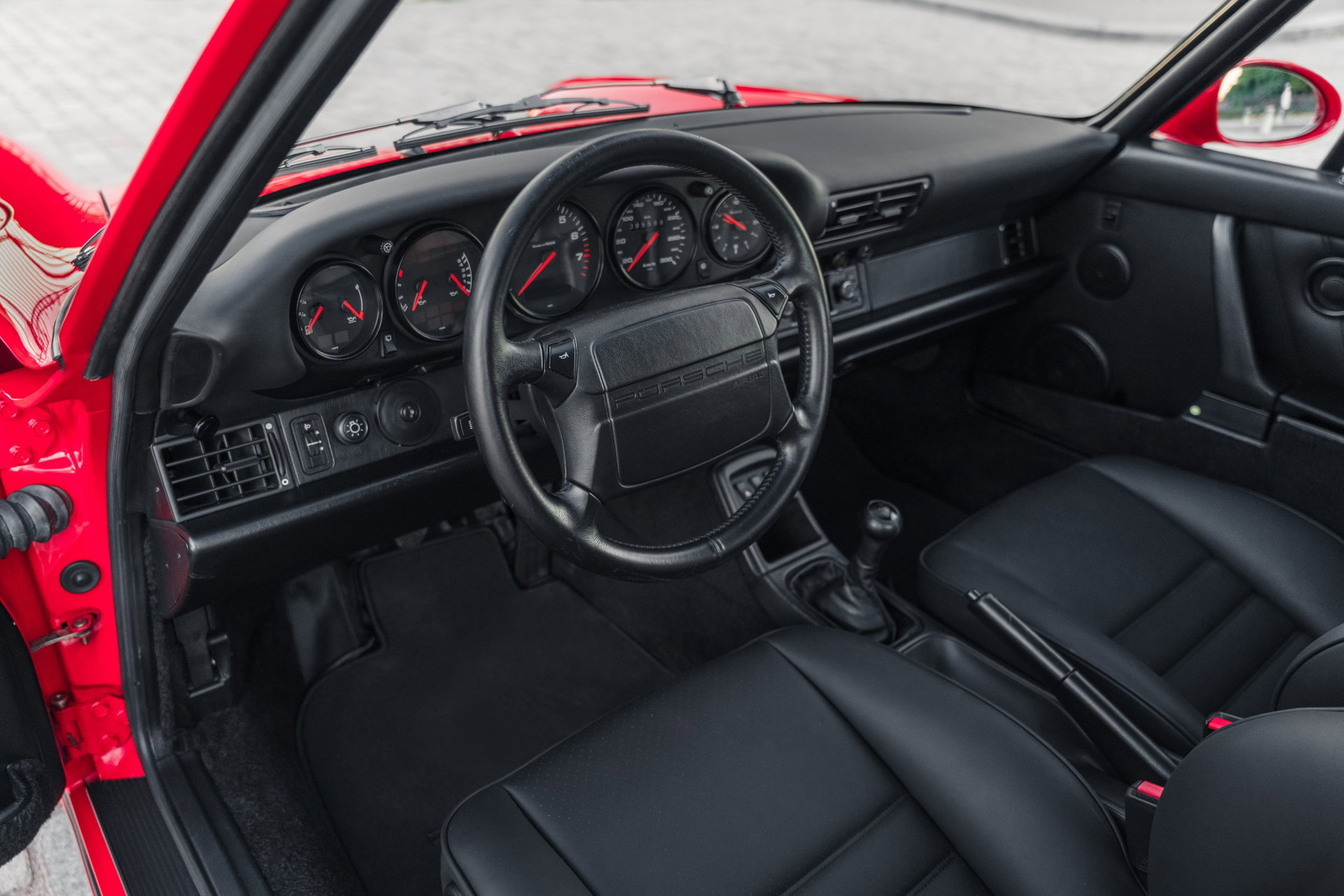 1991 Porsche 911 / 964 Carrera - Turbo 3.3L - Guards Red, 66 000 km, huge engine overhaul done by Porsche Classic in 2025, foto 7