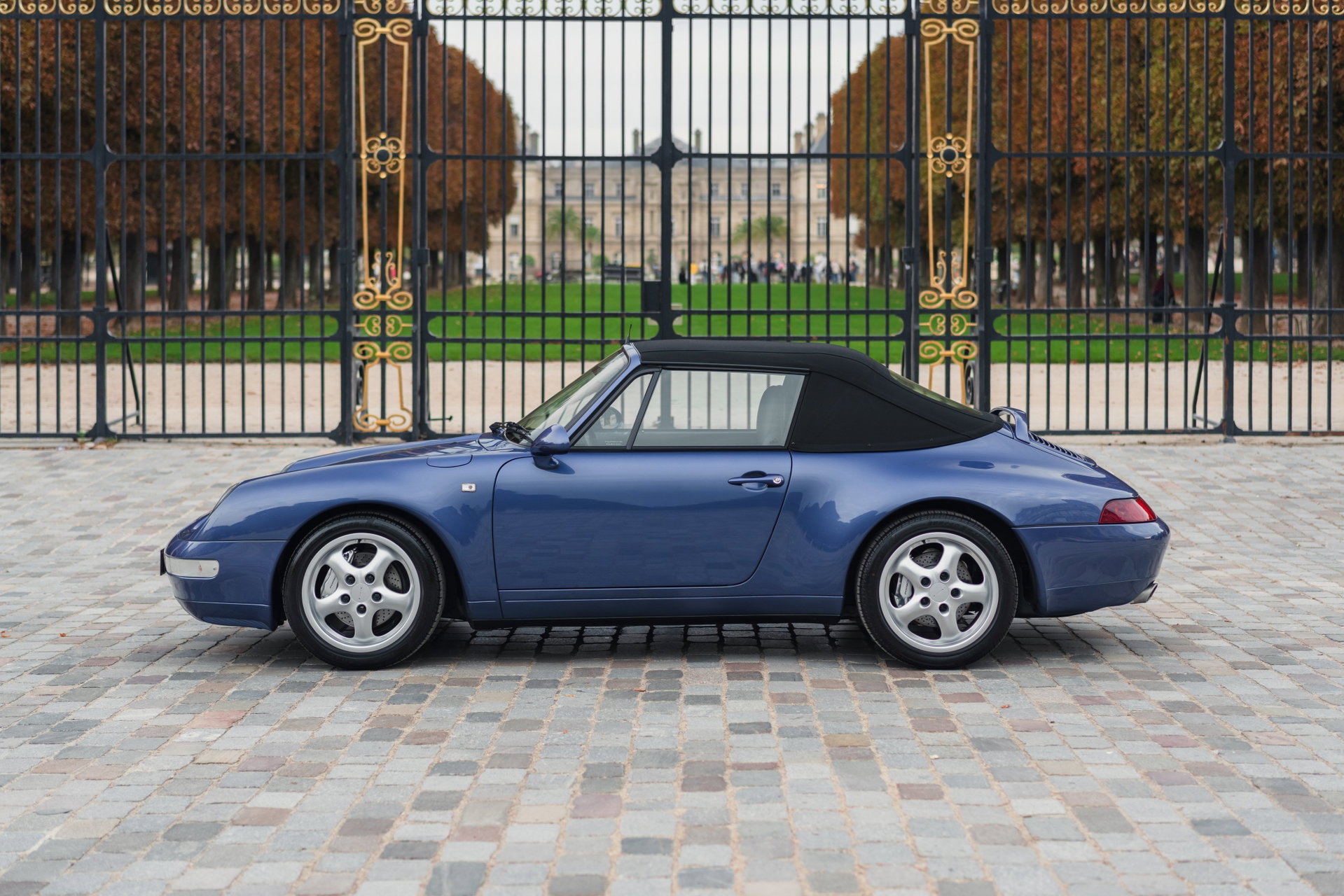 1997 Porsche 911 / 993 Carrera - 4 Cabriolet - only 47,500 km, original paint, huge service history, foto 3