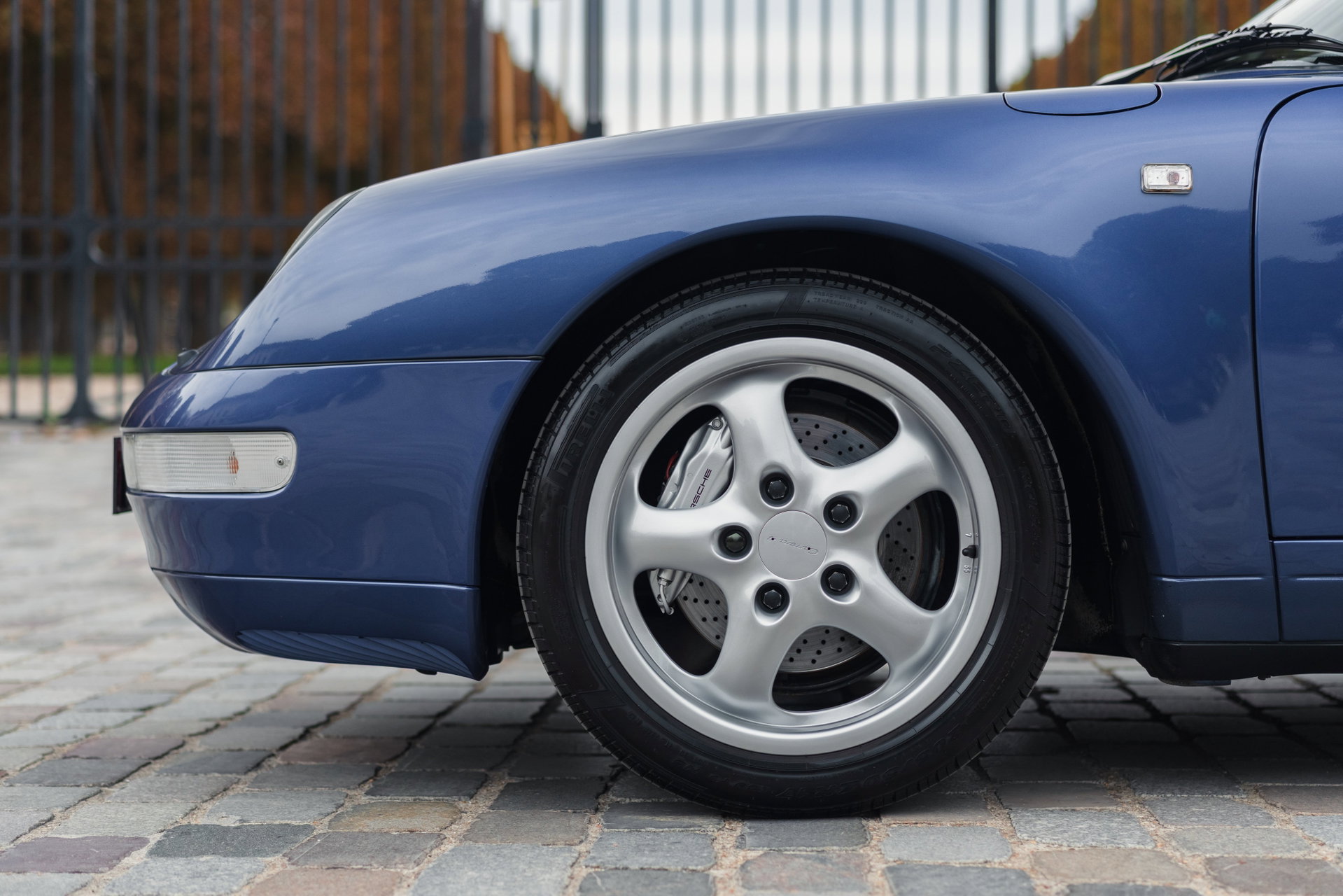 1997 Porsche 911 / 993 Carrera - 4 Cabriolet - only 47,500 km, original paint, huge service history, foto 9