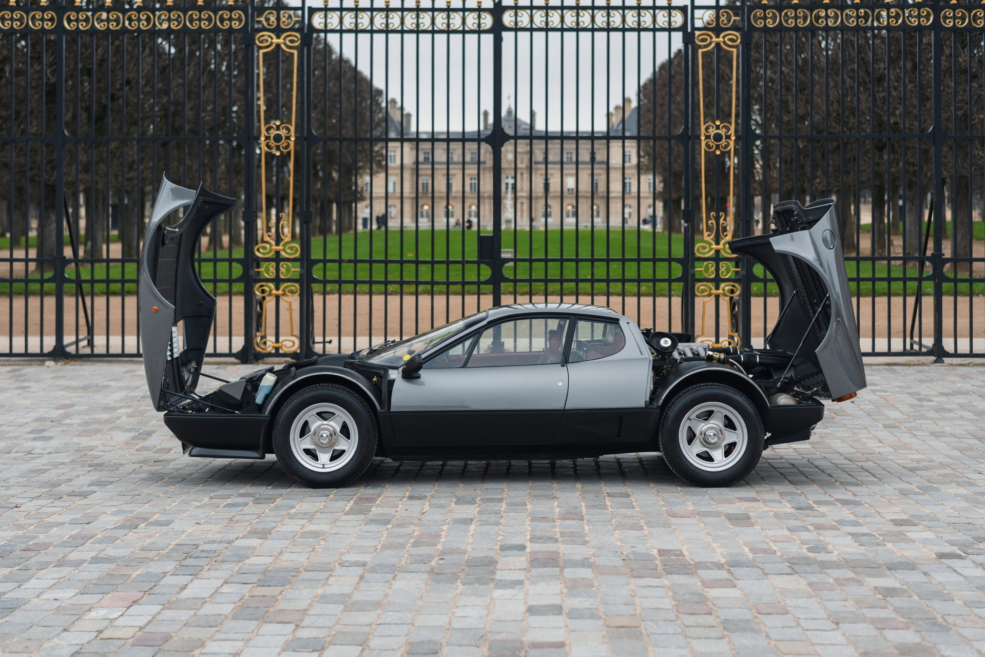 1983 Ferrari 512 - BB 512i - fully documented, Classiche, serviced, totalling €190,000 of invoices since 2007, foto 4