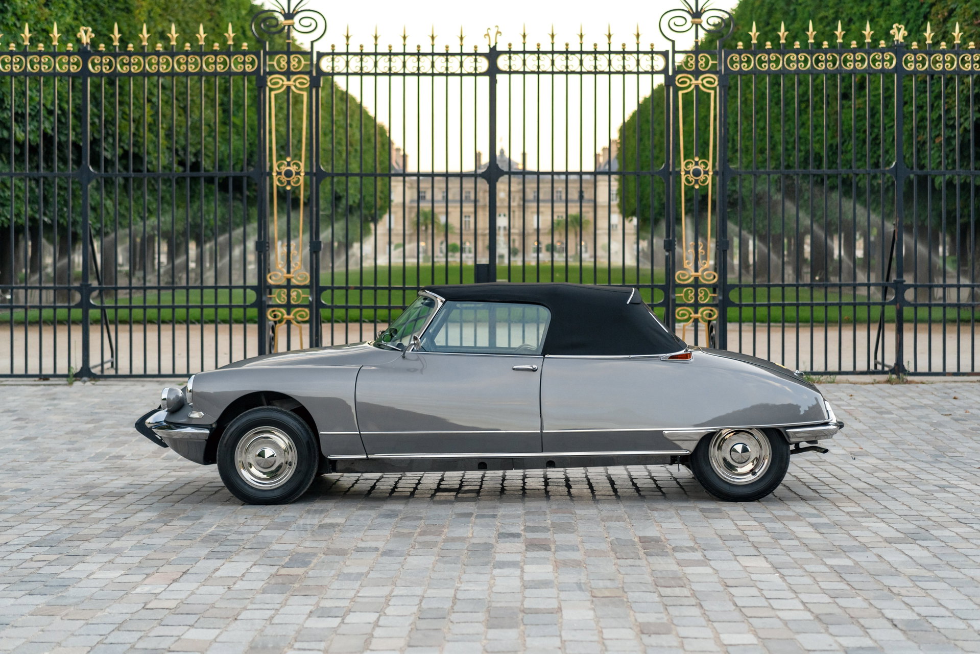 1966 Citroen DS - 21 M Cabriolet Chapron - Gris Palladium, fully restored, documented, foto 3