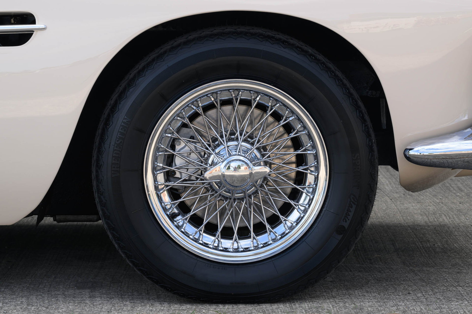 1962 Aston Martin DB4 - Series IV - New York Motor Show, foto 6