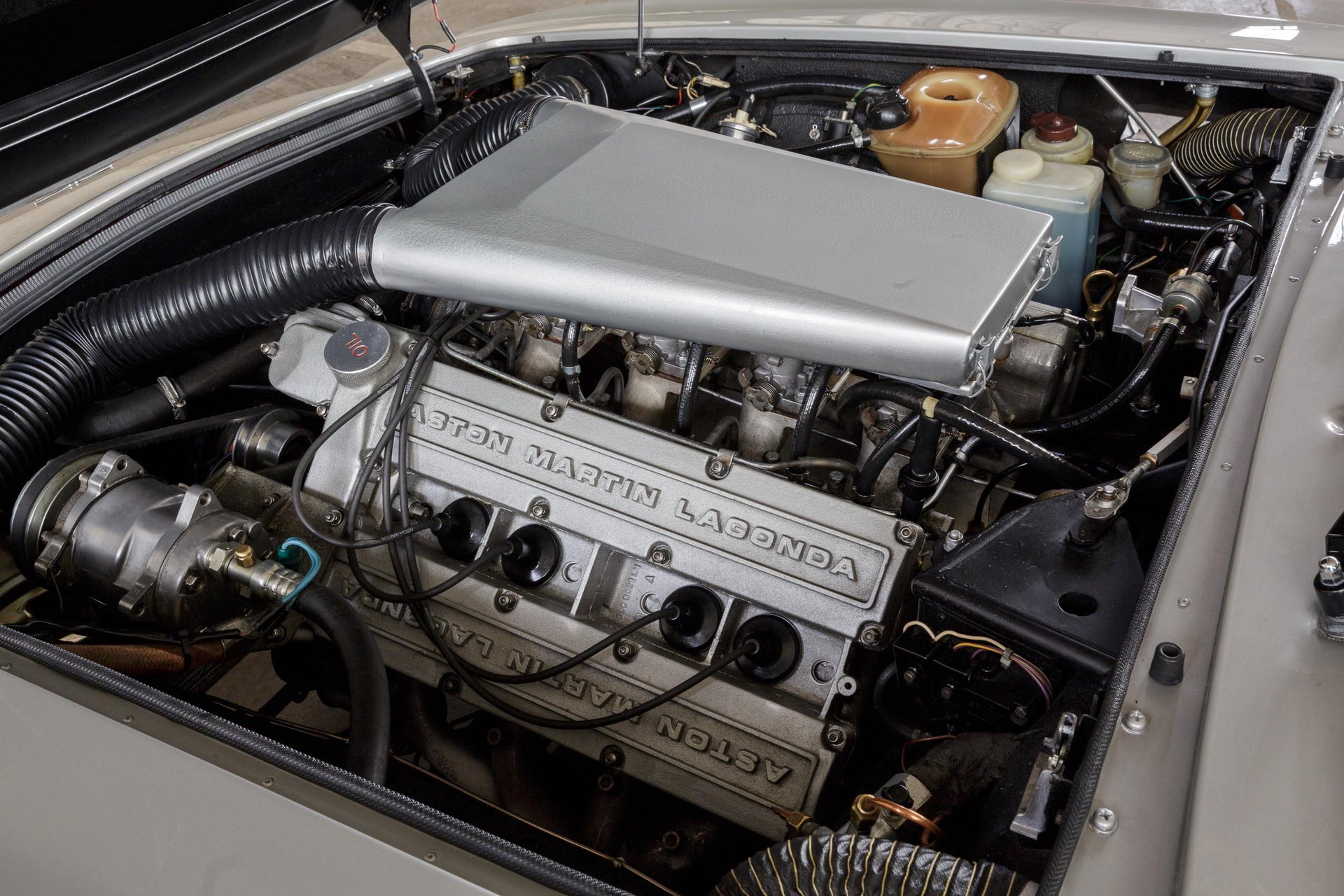 1985 Aston Martin V8 - Vantage X-Pack Development Prototype, foto 5