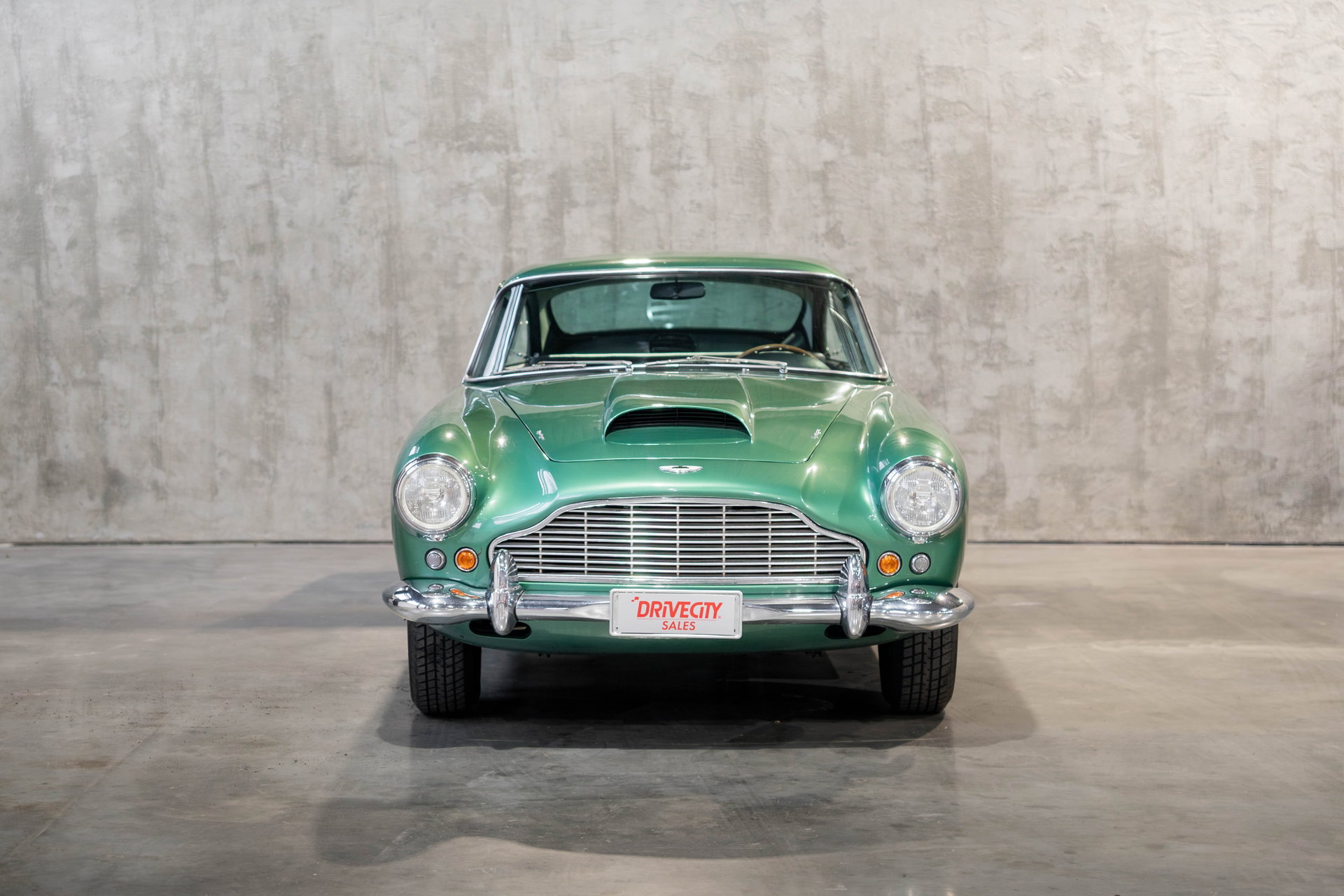 1960 Aston Martin DB4 - Série 2, foto 2