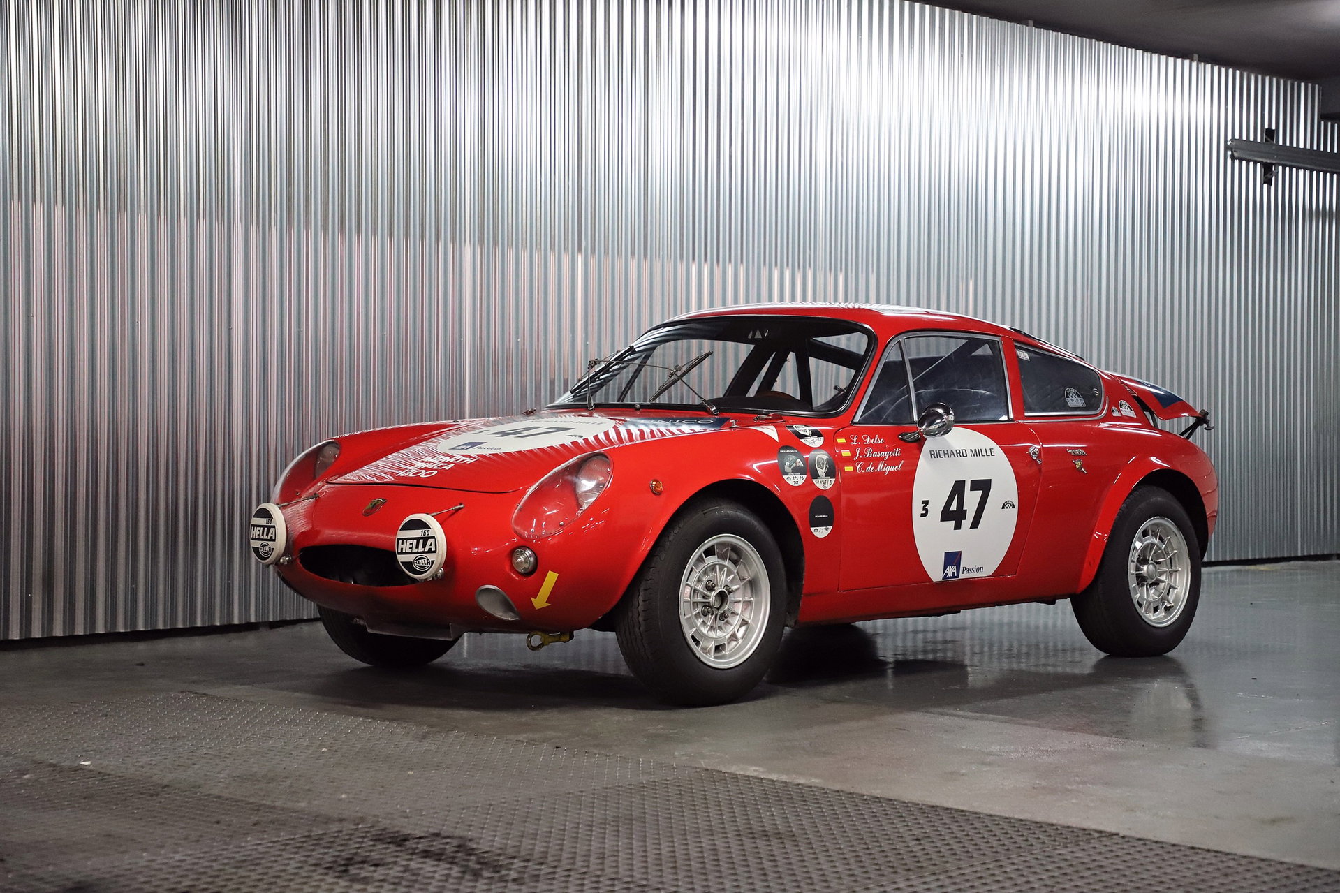 78447-1050332-car-
