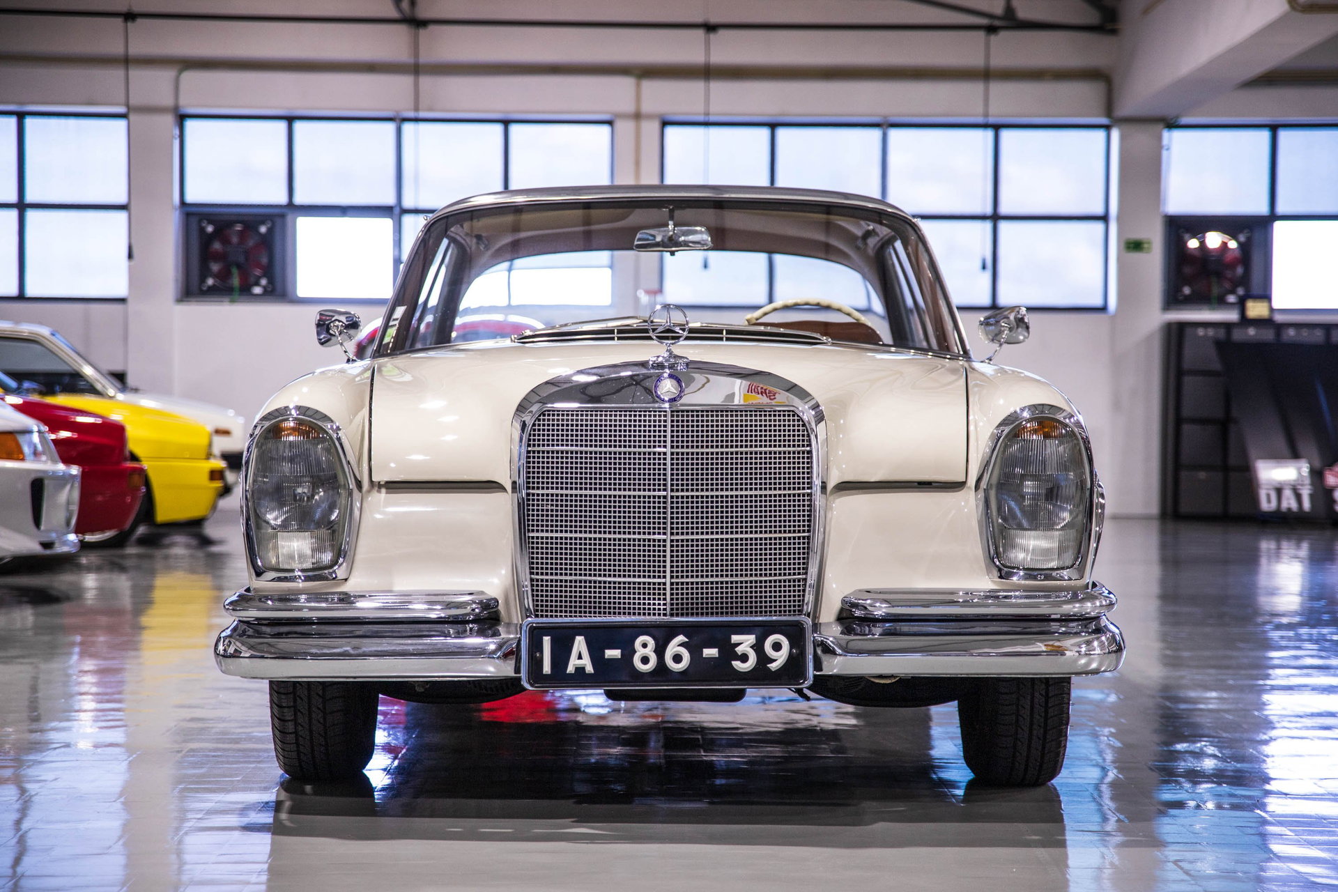 1962 Mercedes-Benz S-Class W111/112 - 300 SE Coupé, foto 2
