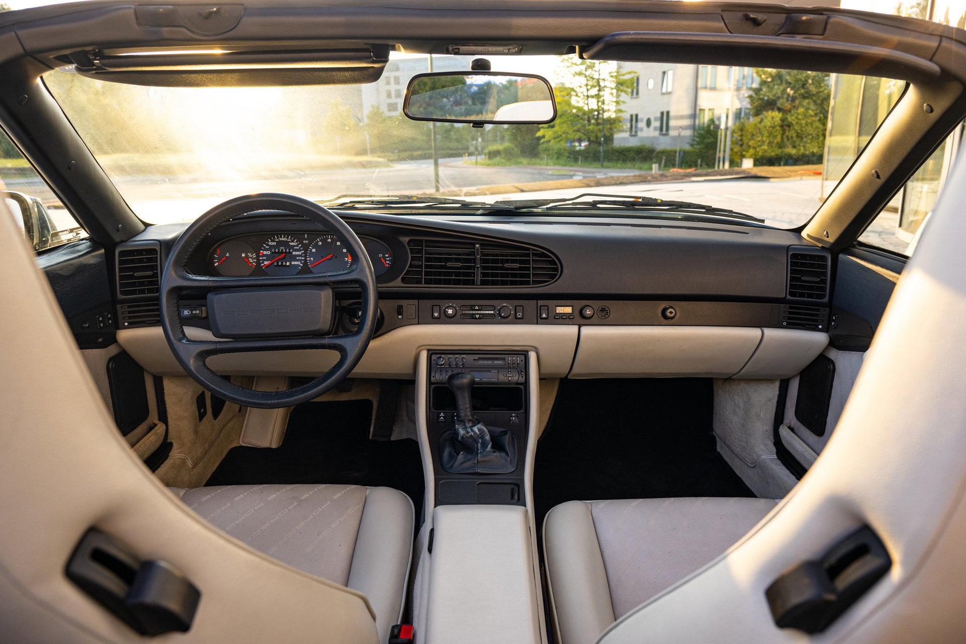 1989 Porsche 944 - S2 Cabriolet | Marineblau, foto 9