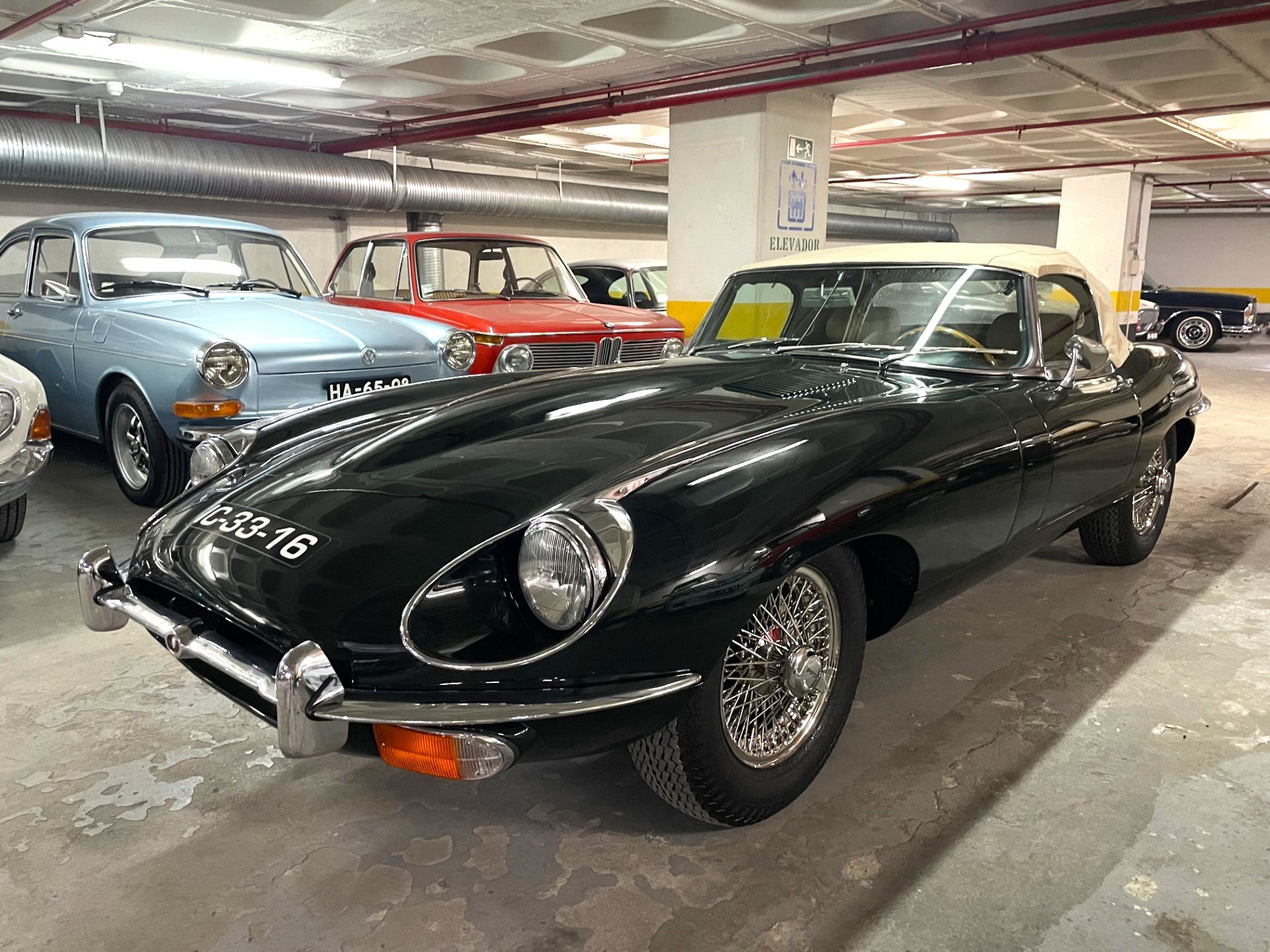 1970 Jaguar E-Type SII - 4.2 Cabriolet, foto 2