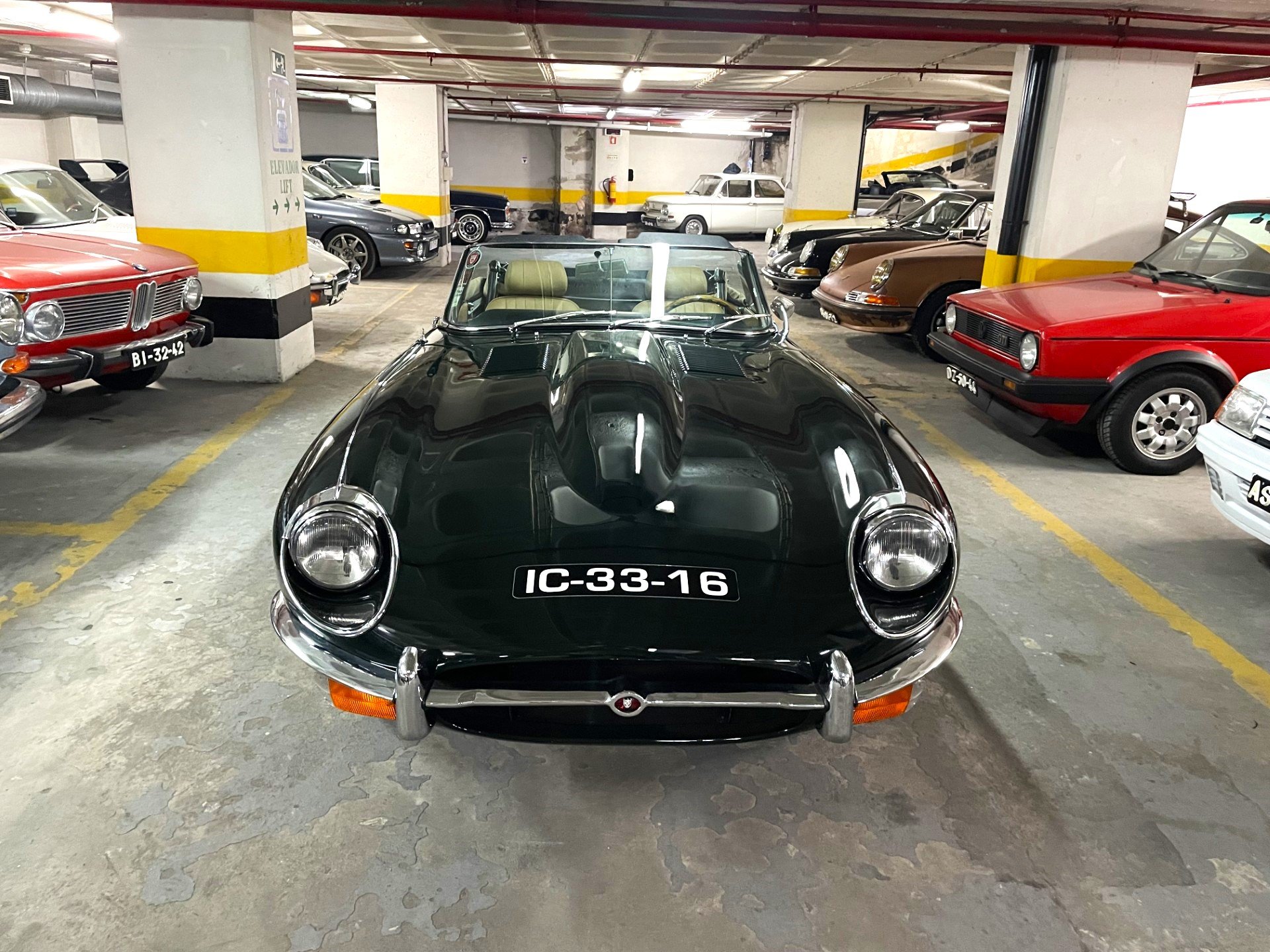 1970 Jaguar E-Type SII - 4.2 Cabriolet, foto 3