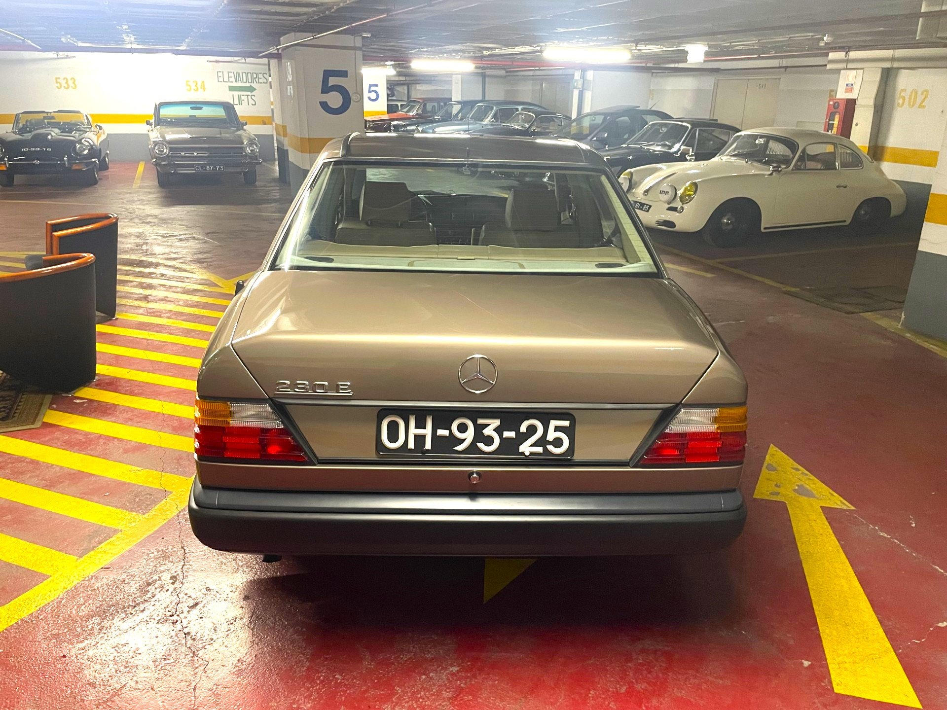1987 Mercedes-Benz E-Class - 230 E (W124), foto 3