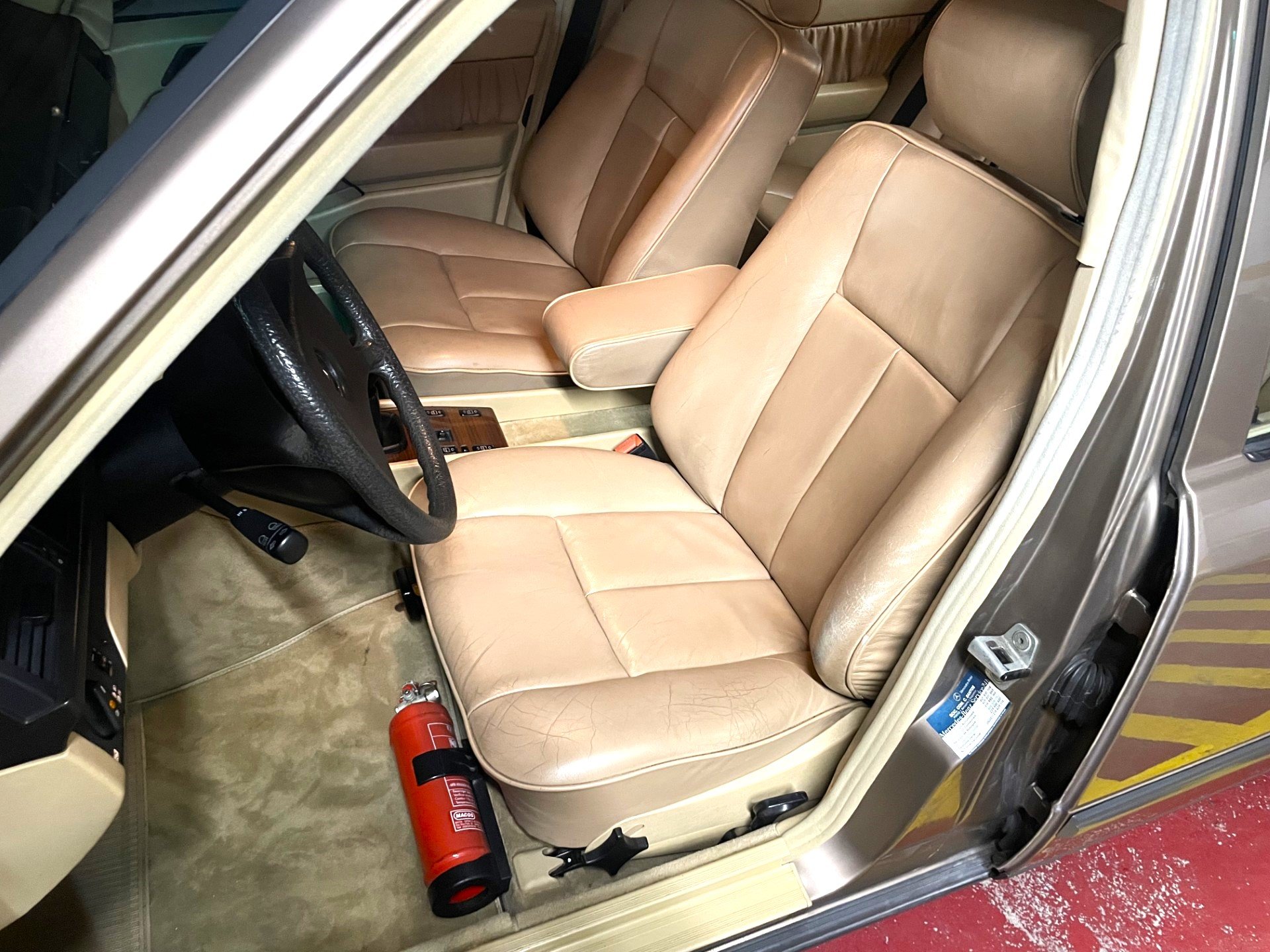 1987 Mercedes-Benz E-Class - 230 E (W124), foto 11