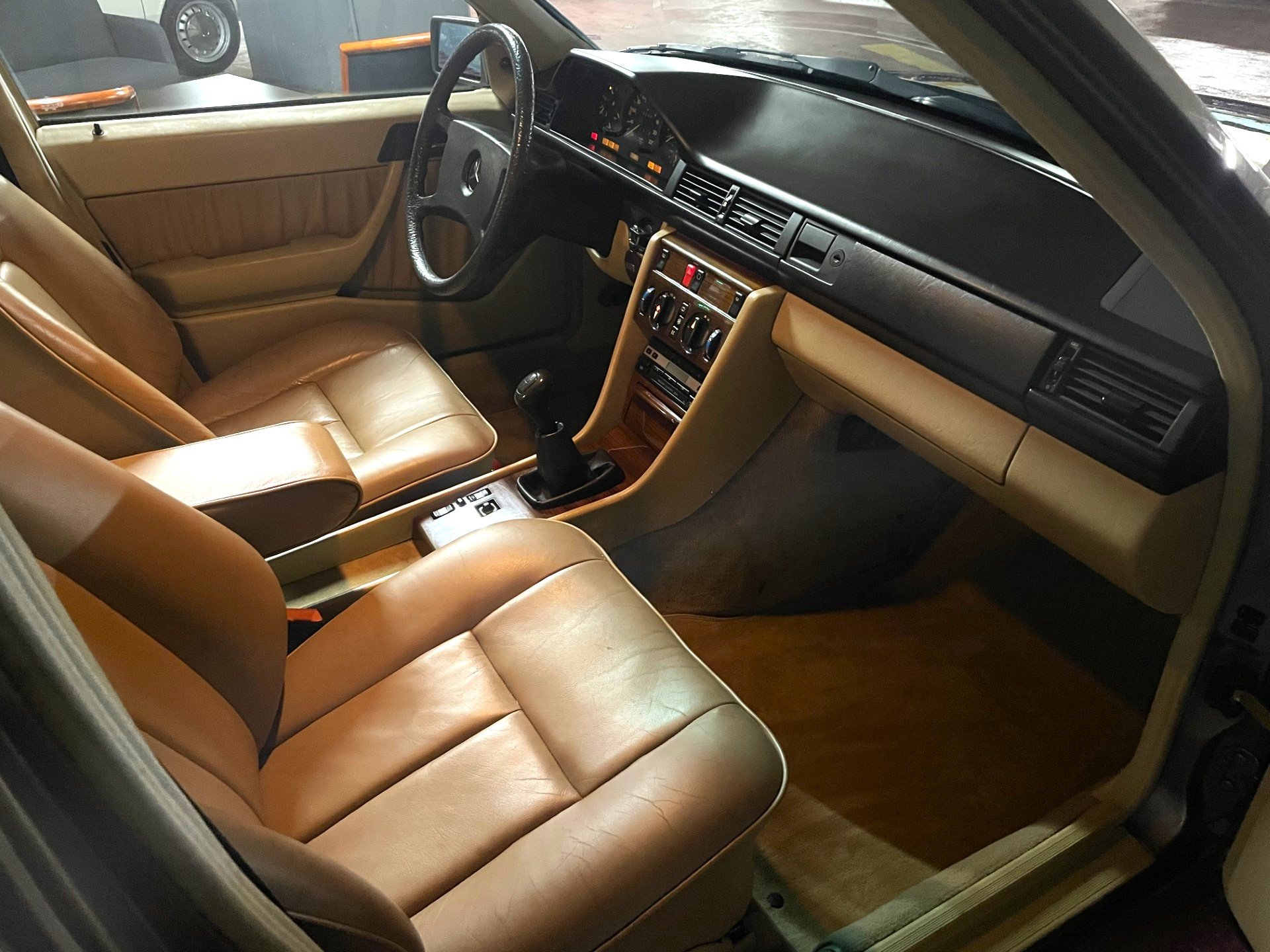 1987 Mercedes-Benz E-Class - 230 E (W124), foto 10