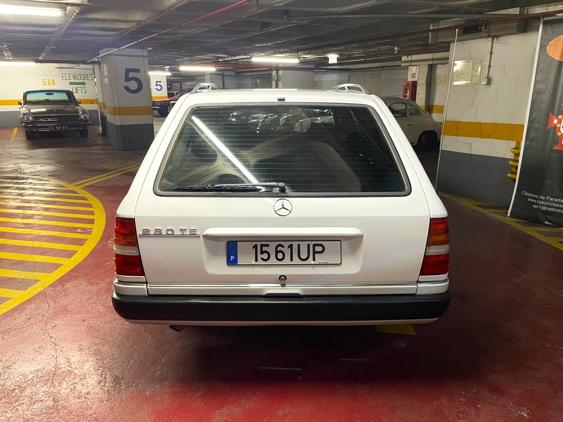 1990 Mercedes-Benz E-Class - 230 TE (W124), foto 3