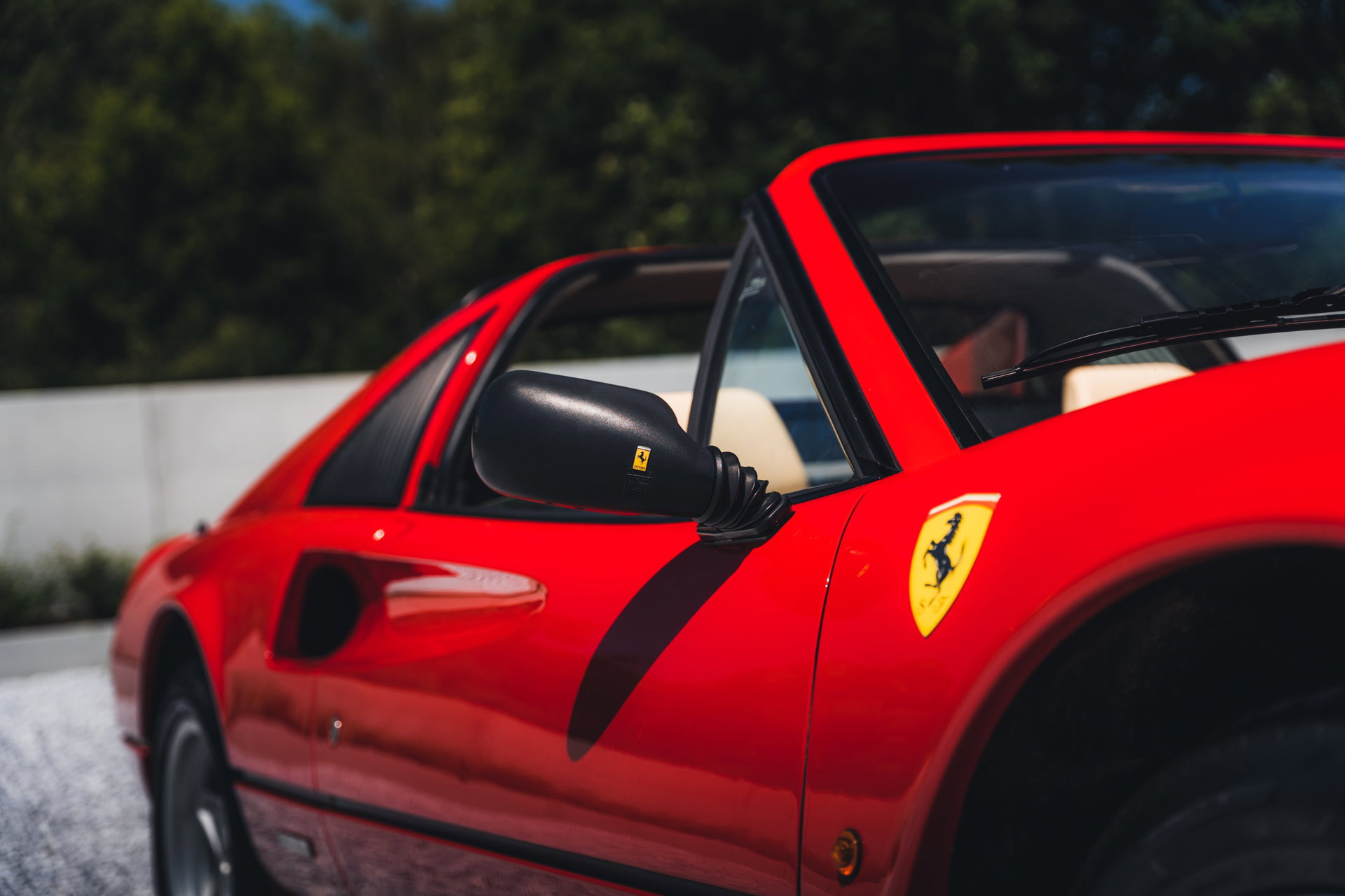 1986 Ferrari 328 - GTS / Rosso Corsa / Crema Leather, foto 4