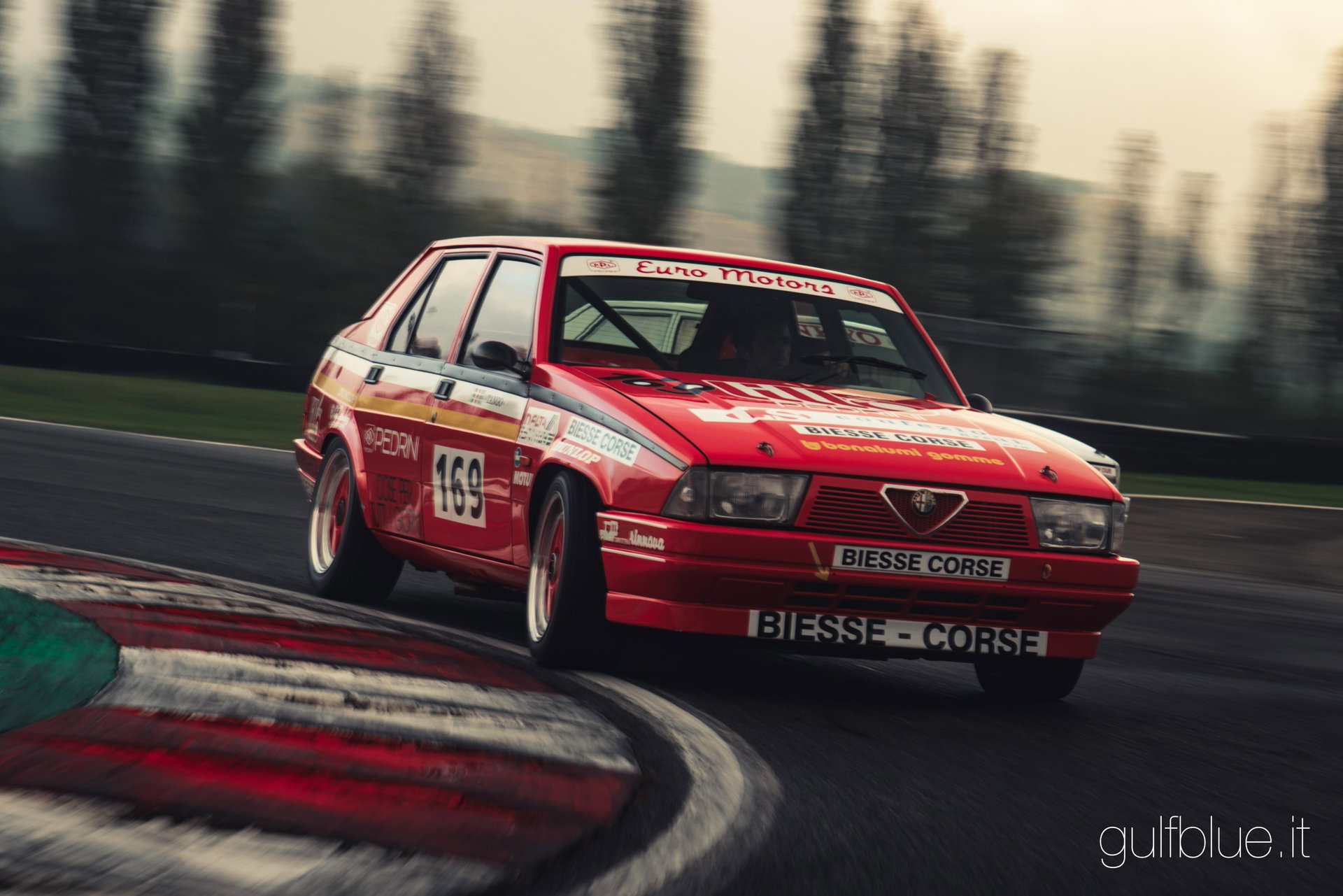 1986 Alfa Romeo 75 - V6 Quadrifoglio 2.5 Gruppo A, foto 3