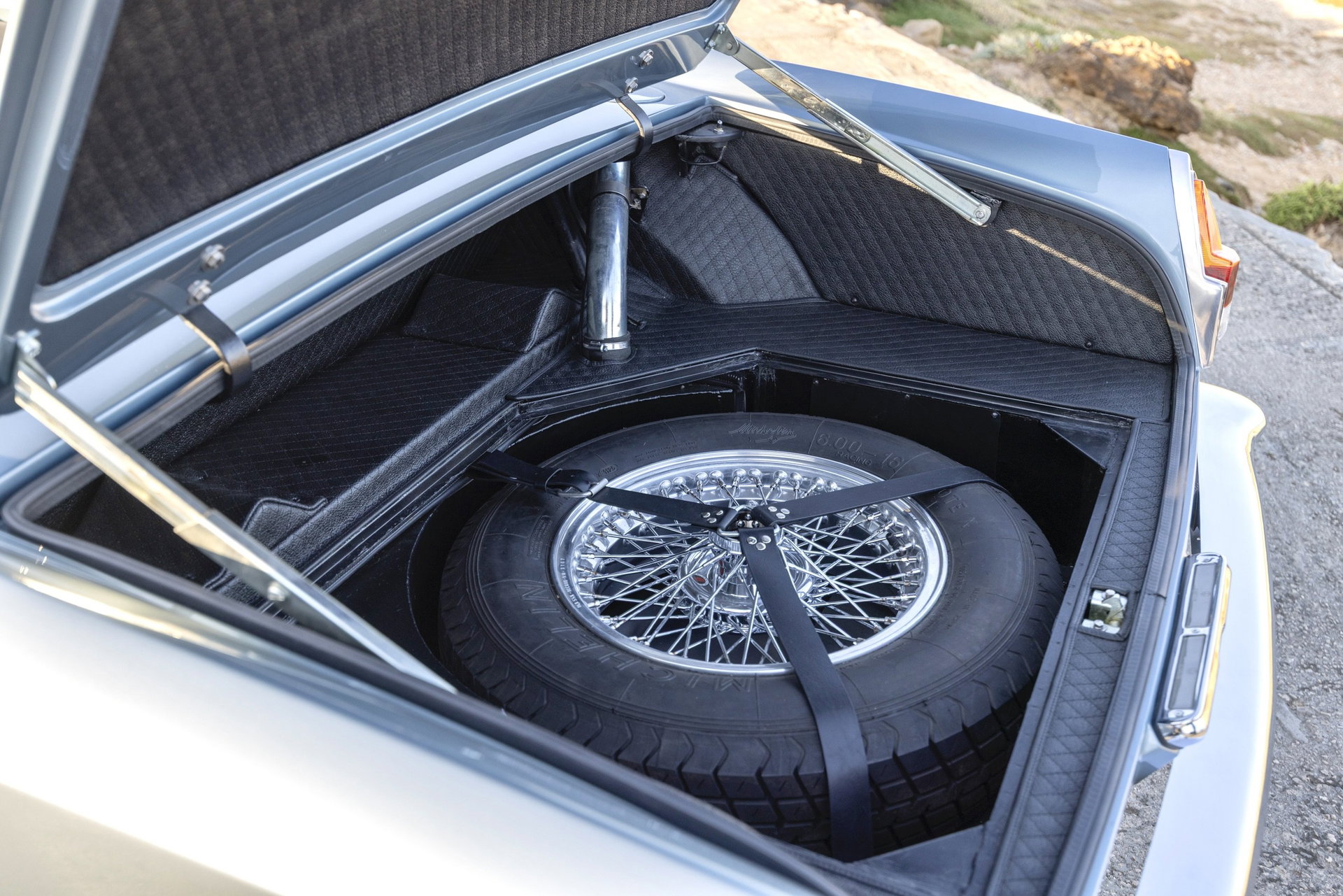1961 Maserati 3500 - Vignale Spyder - Frame off - im Bestzustand, foto 8