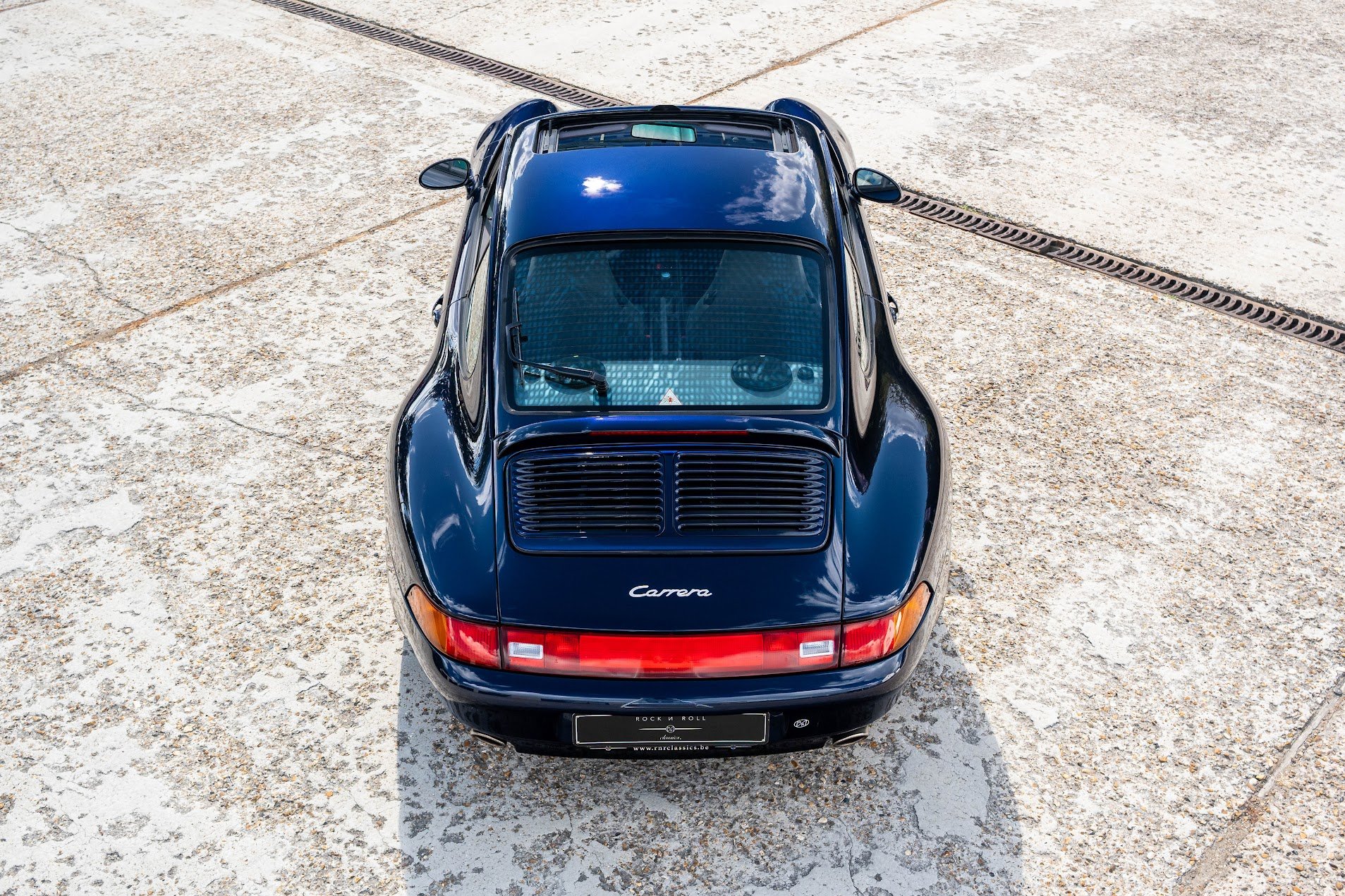 1995 Porsche 911 / 993 Carrera - Carrera 2 | Beautiful combination of Midnight Blue Pearl L39C with a full leather Classic Grey interior, foto 5