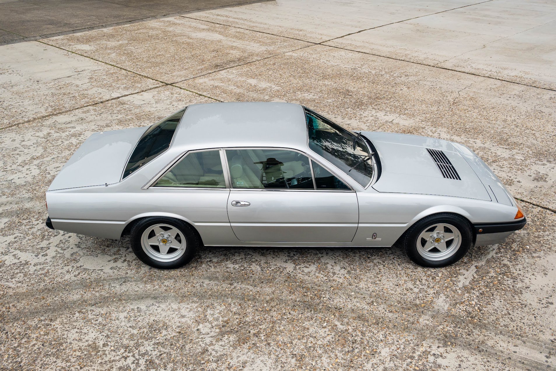 1981 Ferrari 400 - 400i | One of just 422 manual Ferrari 400i examples built, foto 6