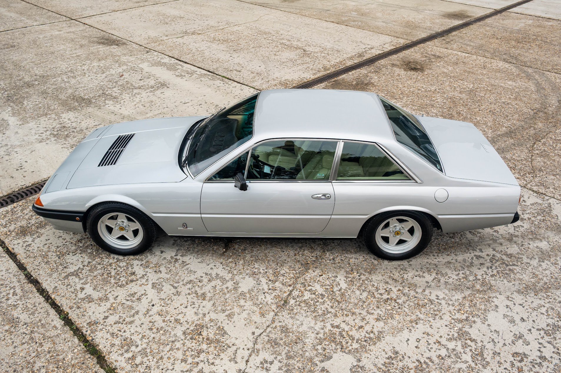 1981 Ferrari 400 - 400i | One of just 422 manual Ferrari 400i examples built, foto 7